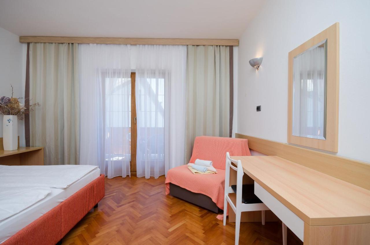 Apartments Mirjana B Lopar Exteriér fotografie